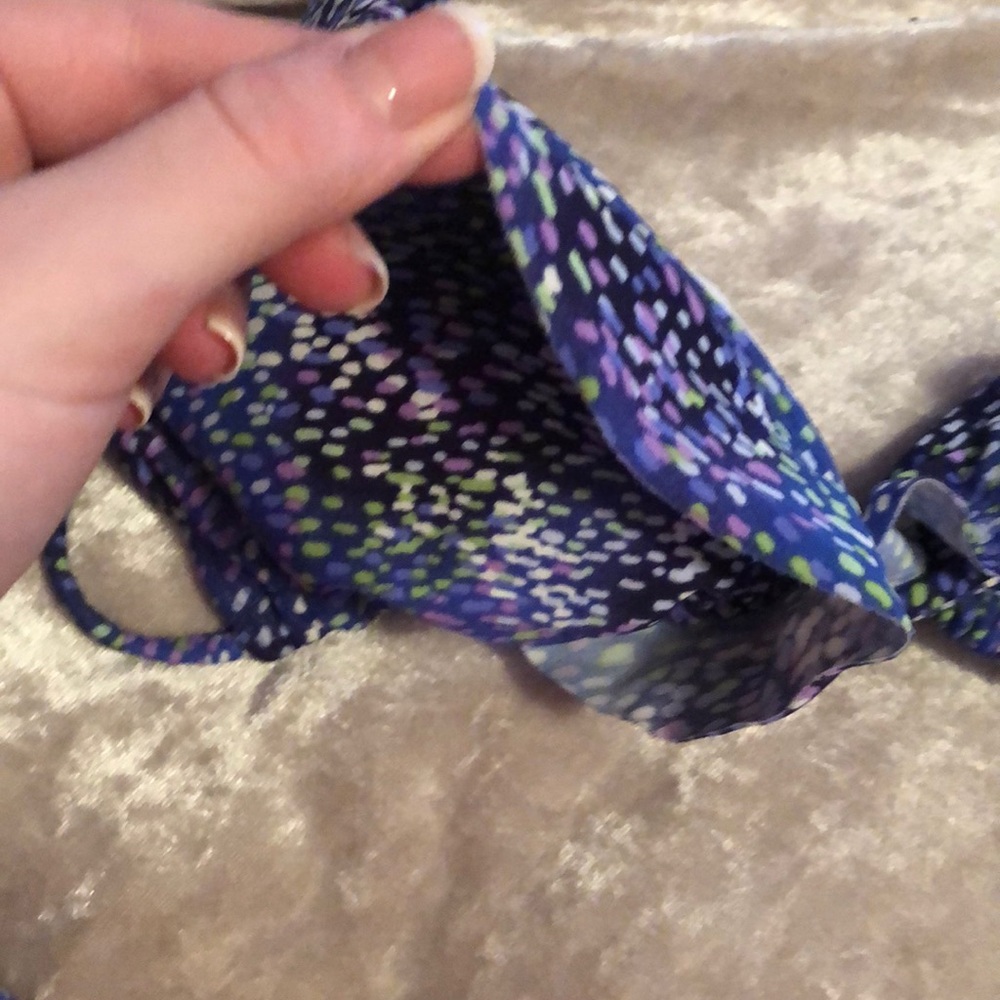 String ruffle bikini - Picture 2 of 4